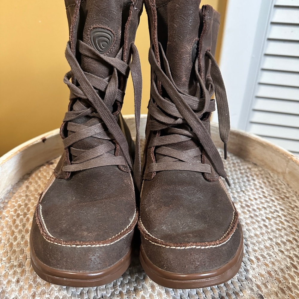 Vintage Reebok Brown Fleece-Lined boots